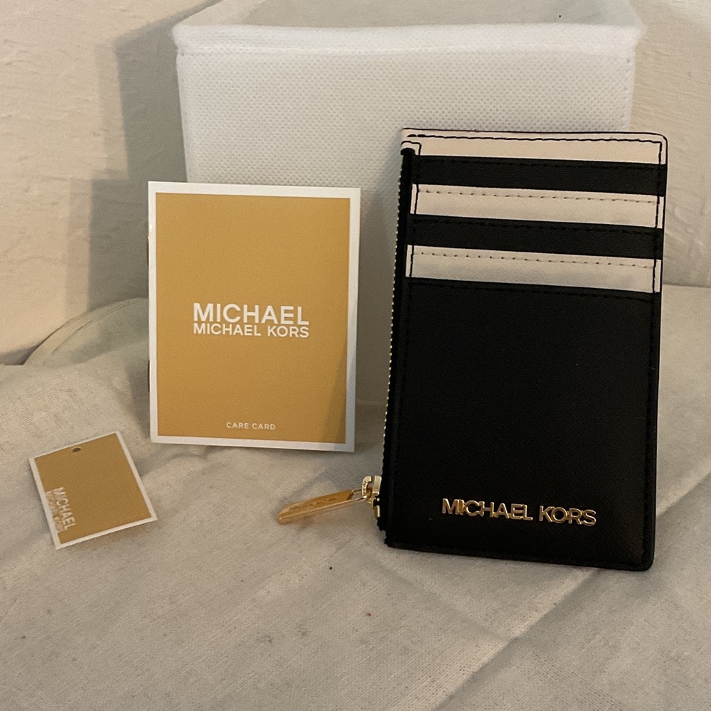 Michael Michael Kors Jet Set Travel Top Zip Card Case, Black/Cream, NWT
